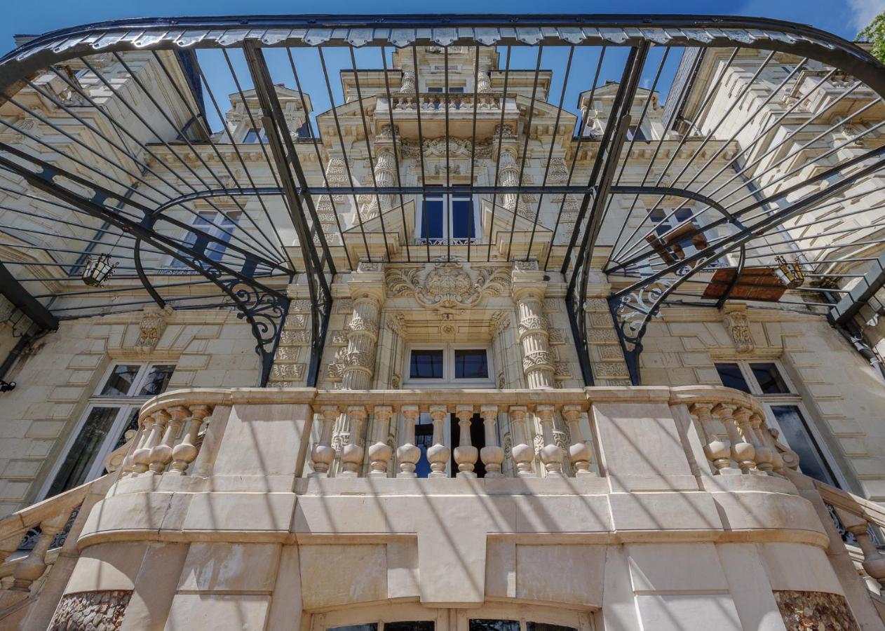 Chateau Des Orchidees En Val De Loire Saumur Exterior photo