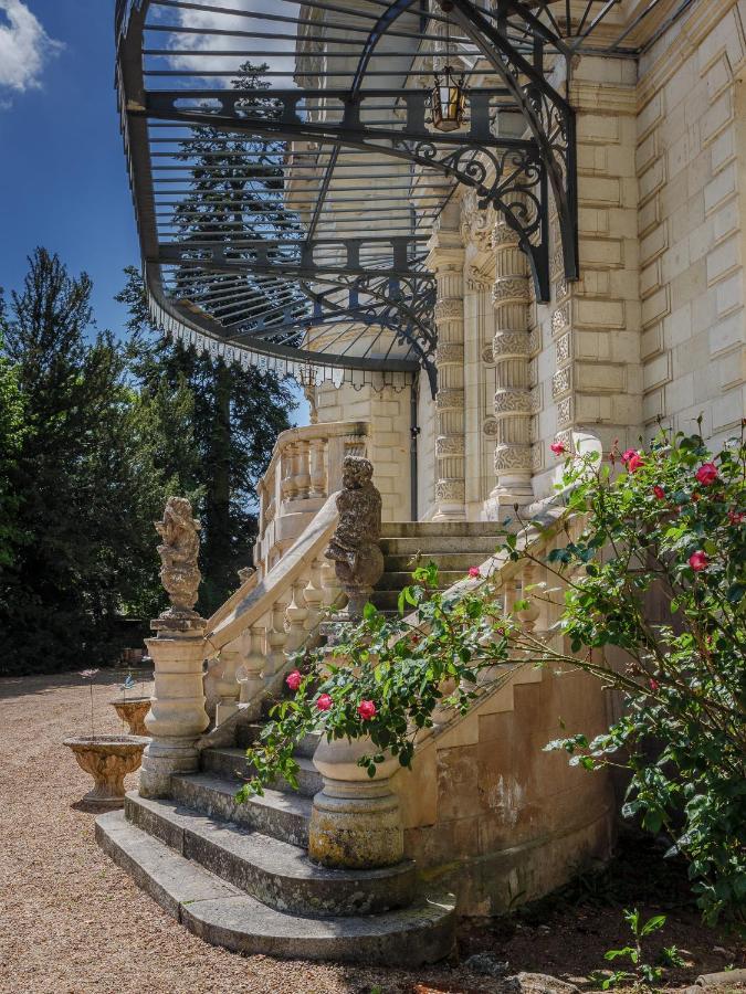 Chateau Des Orchidees En Val De Loire Saumur Exterior photo