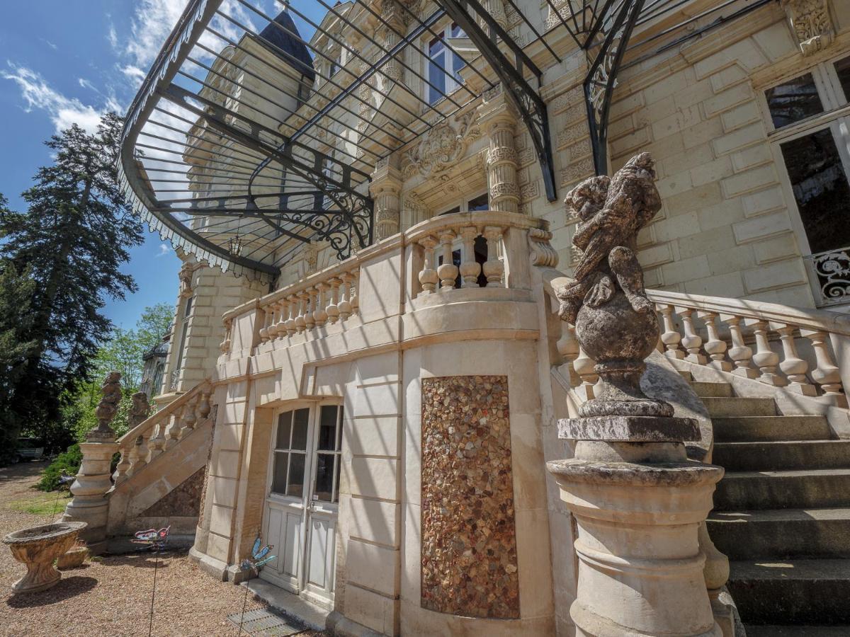 Chateau Des Orchidees En Val De Loire Saumur Exterior photo